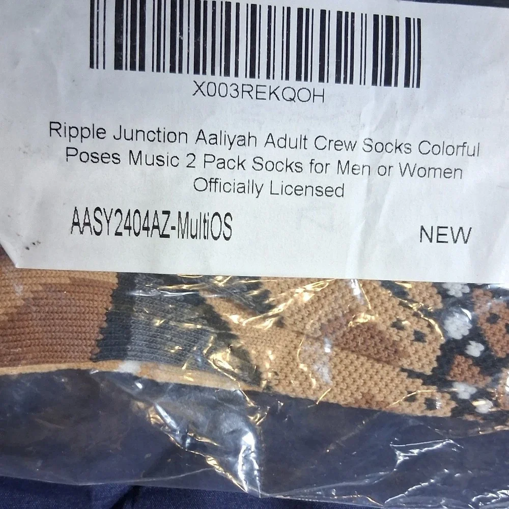Aaliyah Ripple Junction 2 Pack Crew Socks Colorful Poses Music R&B NWT OS